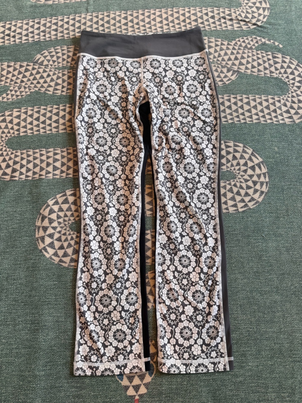 Lulu Floral Print Leggings